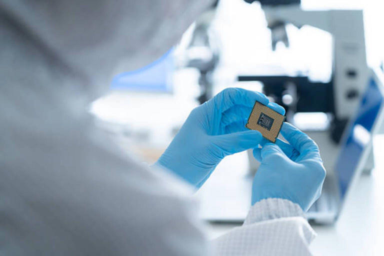 ASML says next-gen chipmaking tool ready for high-volume production: report