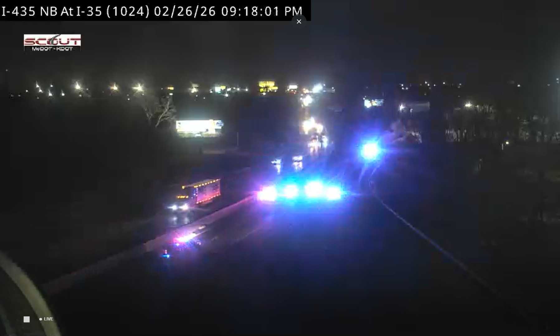Pedestrian killed in Thursday night crash on I-35 near I-435 in Kansas City
