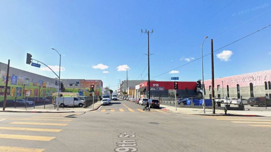 22-year-old DUI suspect arrested after crash kills pedestrian in downtown Los Angeles<br>