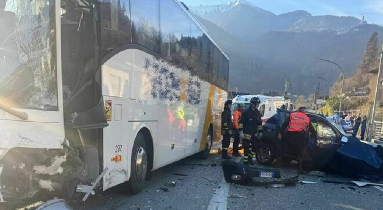 Malore al volante, 74enne si schianta contro un autobus e muore in ...