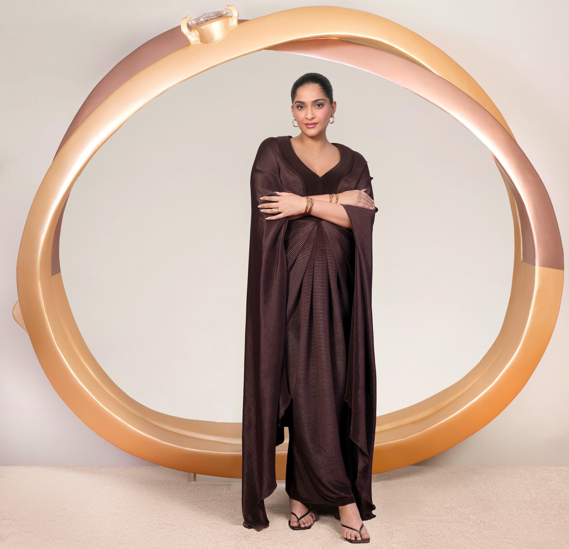 This week on HELLO! India’s celebrity radar: Rashmika and Vijay’s first ...