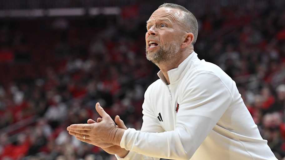 Louisville Cardinals news: Hoops eyes 2026 4-star, Brohm targets local 5-star, more<br>
