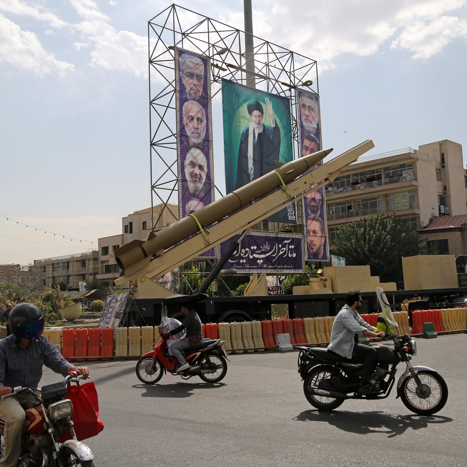 US clears some diplomatic staff to leave Israel amid tension with Iran<br><br>