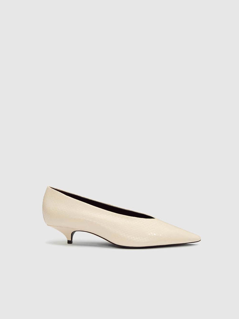 Sorry, ballet flats, but these 7 spring 2026 shoe trends are beating you