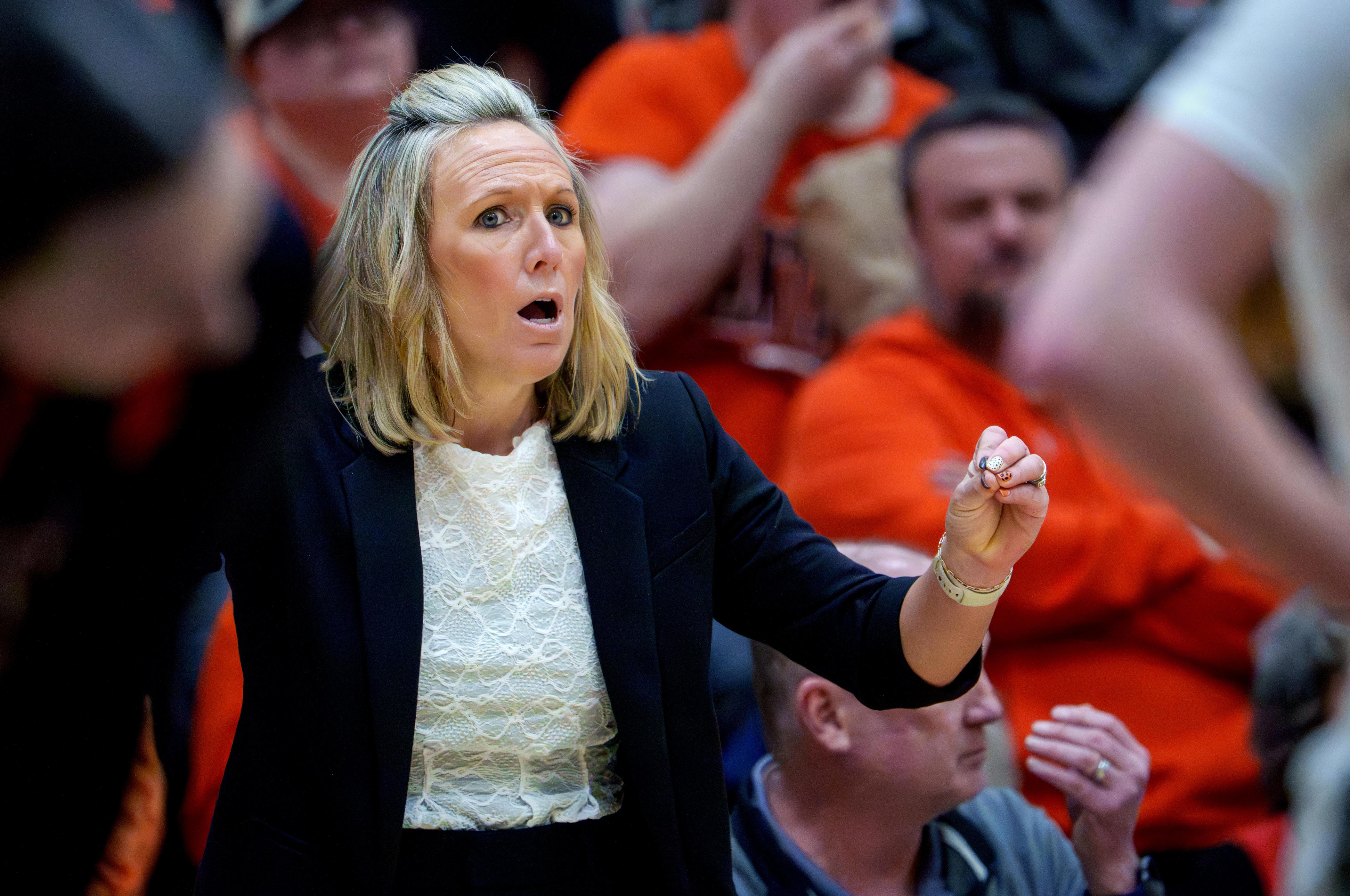 After winning state title, Washington HS girls basketball coach steps down
