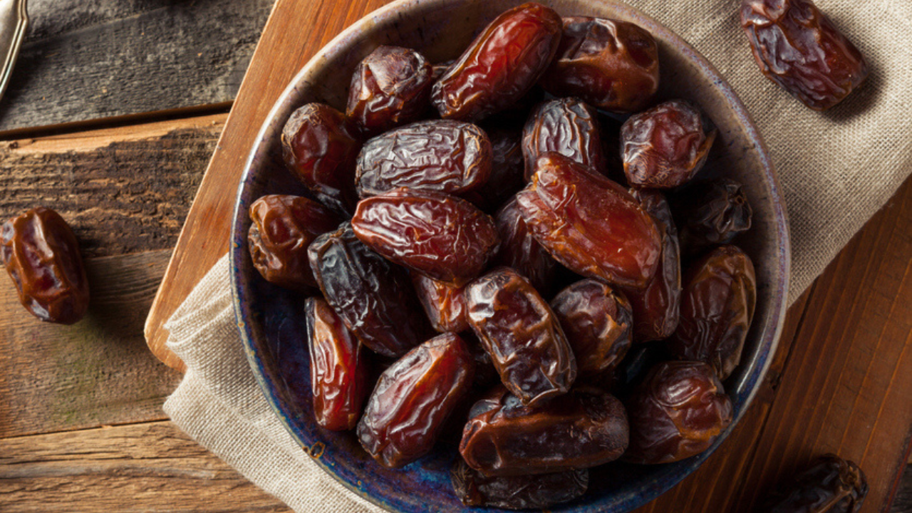 Spot the fake: How to tell if your dates are safe to eat