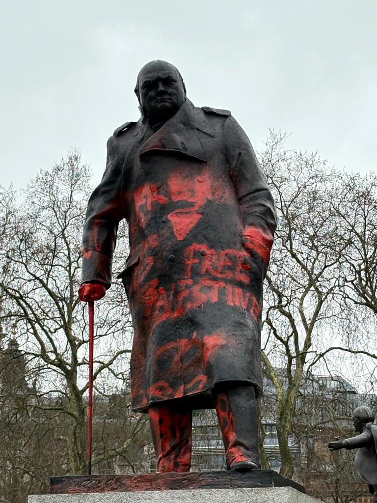 Winston Churchill statue daubed with graffiti calling him 'Zionist war ...