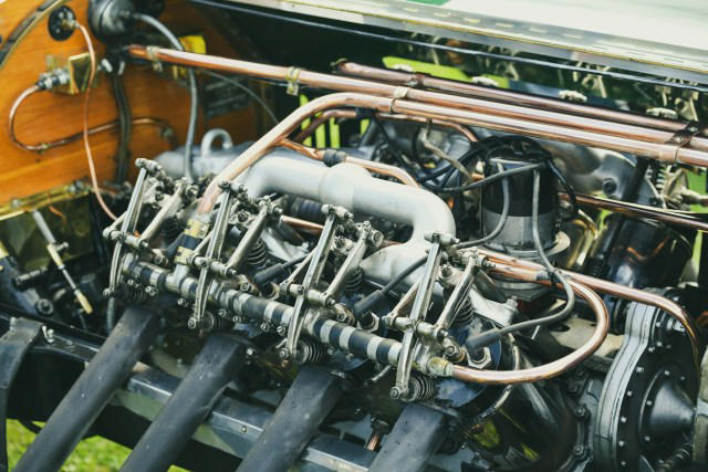 How a suitcase-sized gas engine could revolutionize electric cars