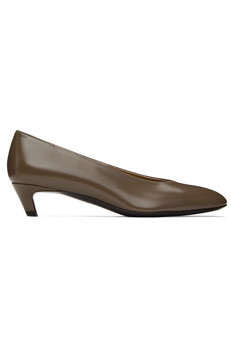 Sorry, ballet flats, but these 7 spring 2026 shoe trends are beating you