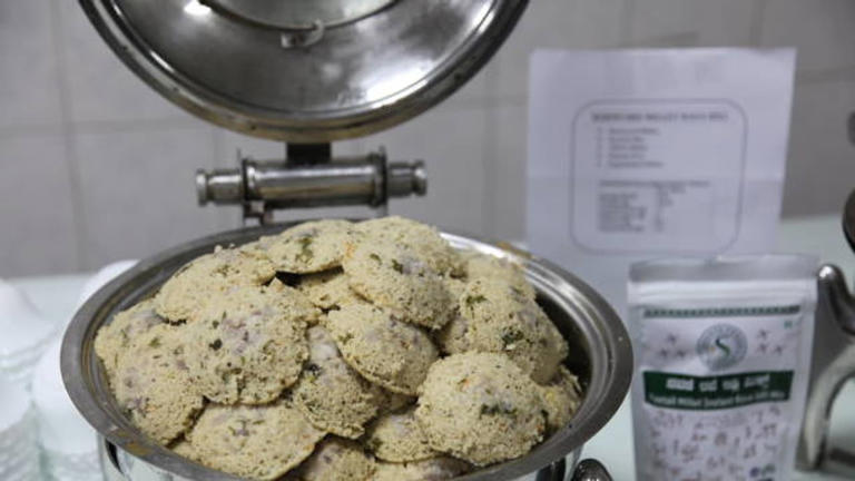 India untold: How World War II gave India its breakfast hero - rava idli