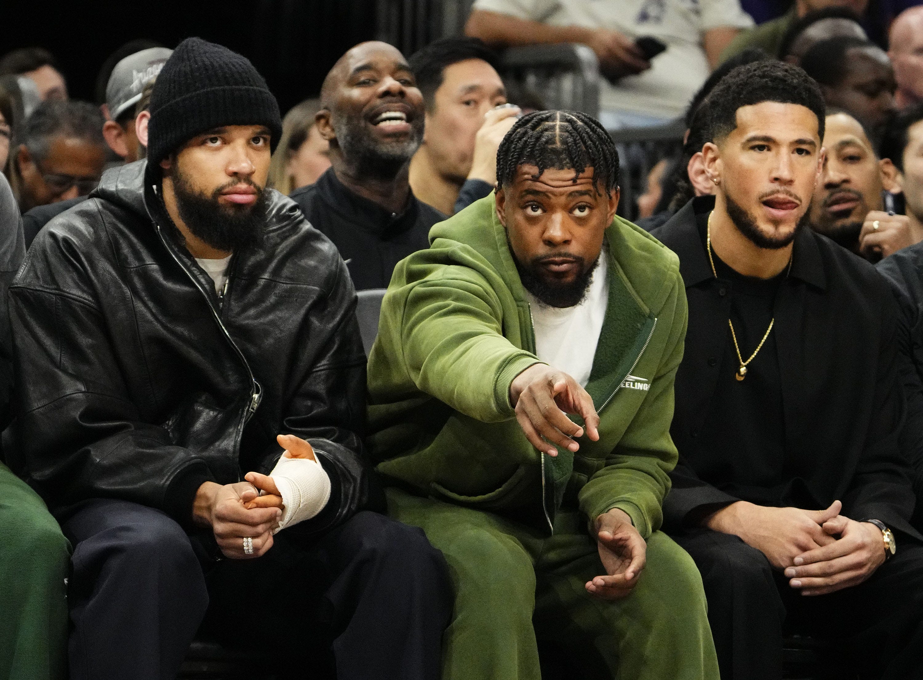 Suns updates. Booker's injury status, Green and Williams struggle
