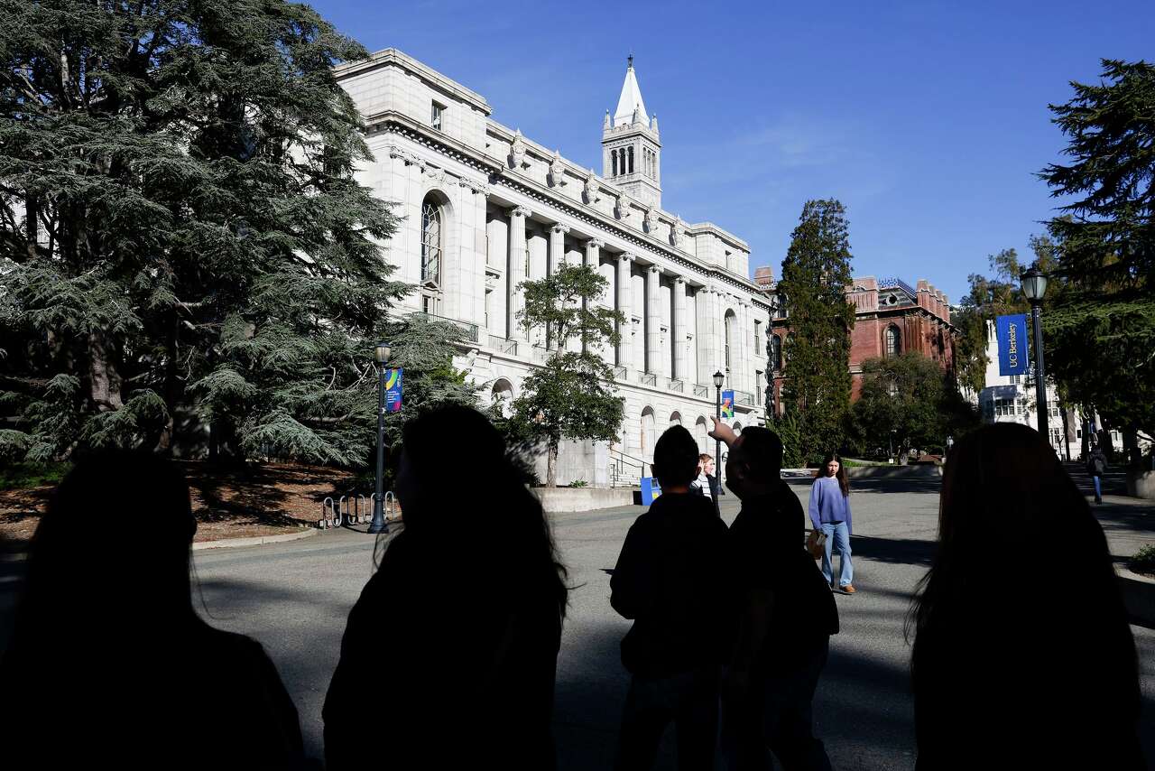 Citing middle-school level skills, UC faculty want to restore math ...
