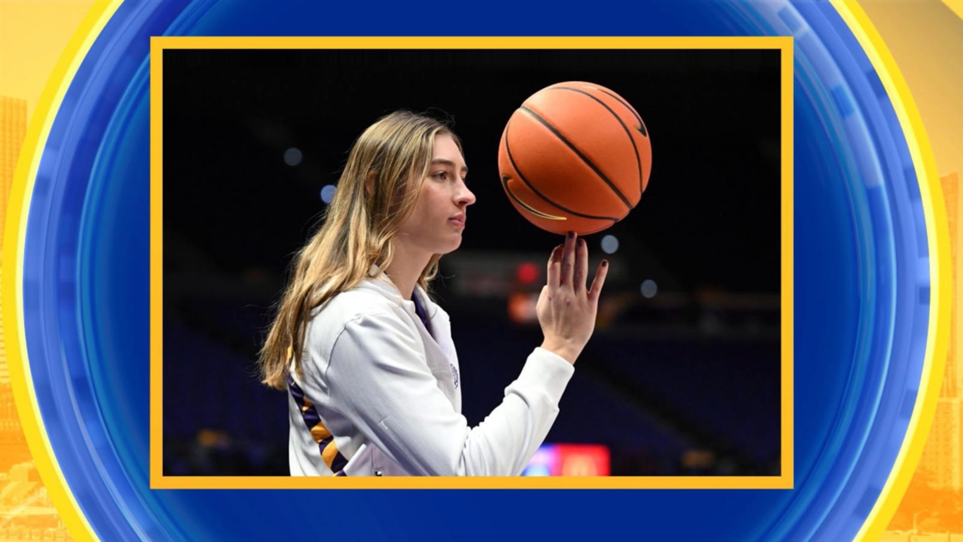 Women's basketball hero gets her ovation