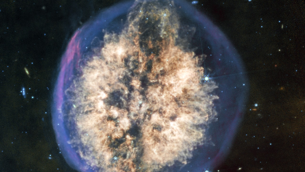 James Webb Telescope reveals mind-blowing cosmic ‘brain’ in deep space