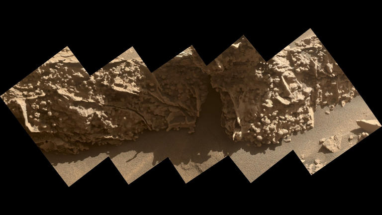 Curiosity rover finds clues to Mars' watery past in rocky 'spiderwebs'