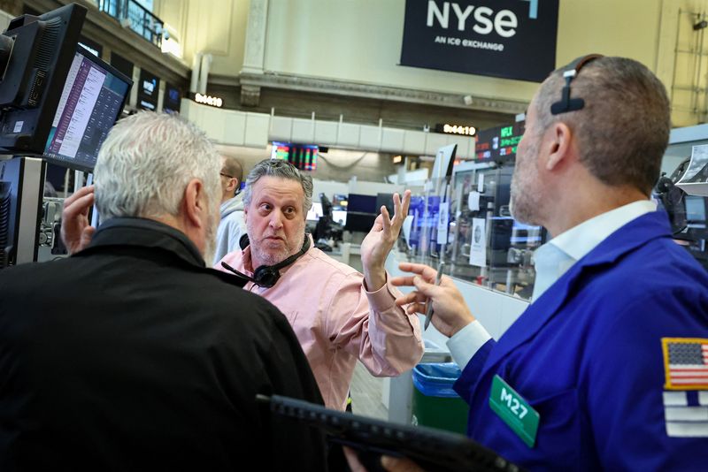 S&P 500, Nasdaq on track for biggest monthly drop in a year as AI worries bite<br><br>