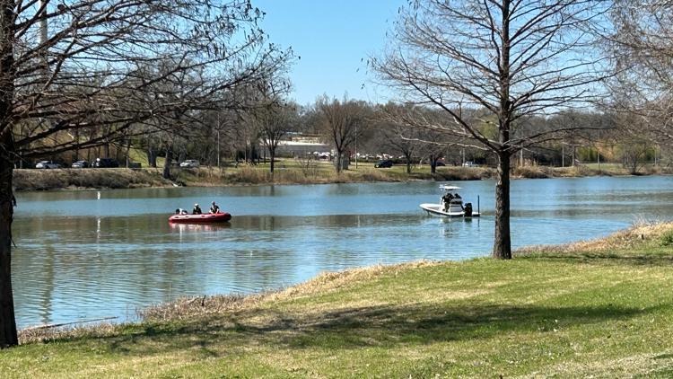 Vehicle drives into Brazos River in Waco, triggering water rescue