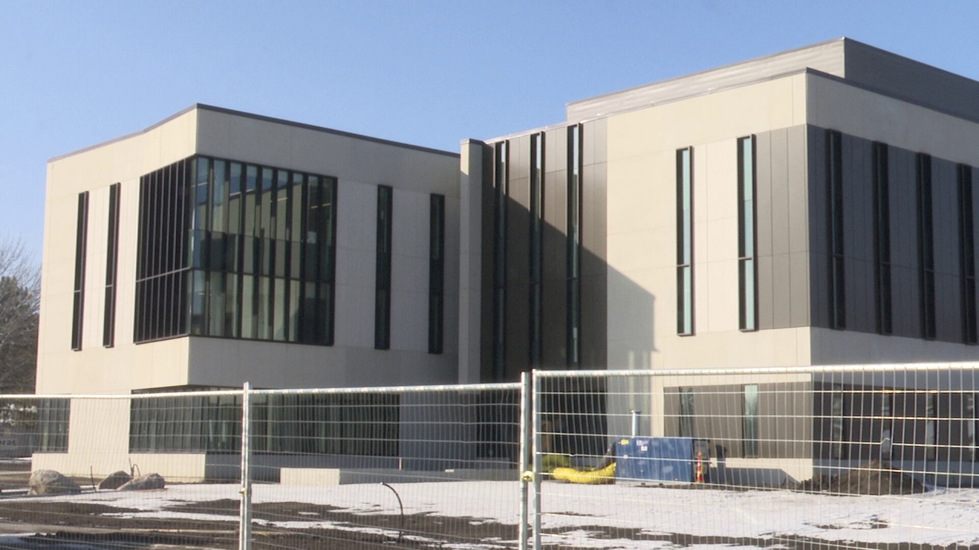 Chemists eager to move into nearly finished State Laboratory