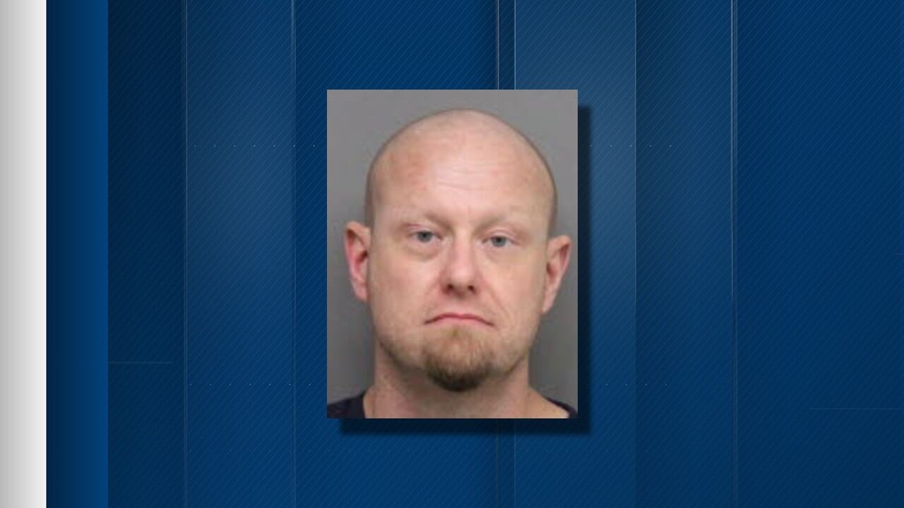 Two Lincoln police officers injured while responding to physical ...
