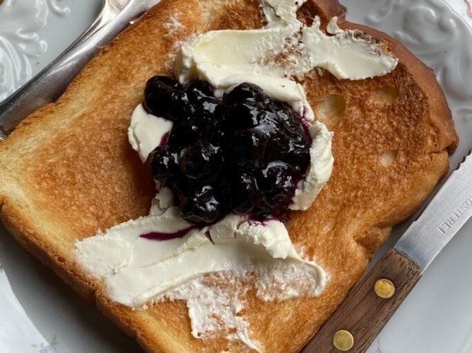 Ex-boyfriend toast trend taps into nostalgia