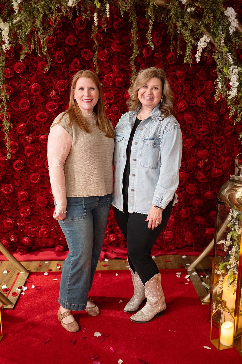 See all the gorgeous photos of the romantic dinner event Ree Drummond ...