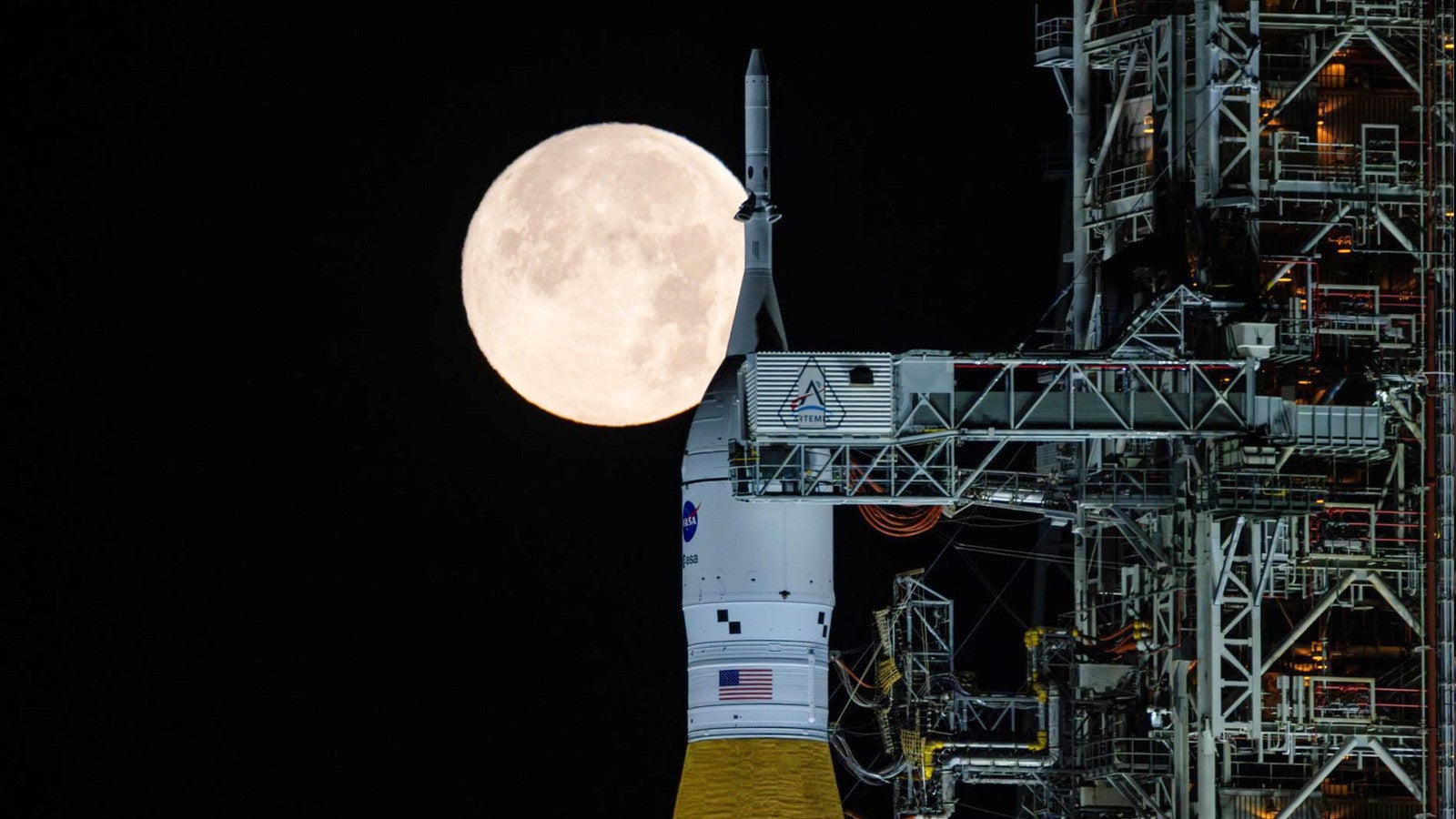 NASA hits pause on moon landing plan, adds new test mission for 2027 ...