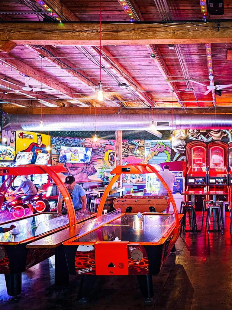 Guide to nightlife in Raleigh: Best bars, nightclubs & dance spots!