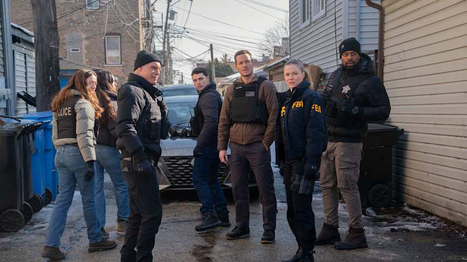 One Chicago crossover photos confirm Chicago PD fans' biggest fear