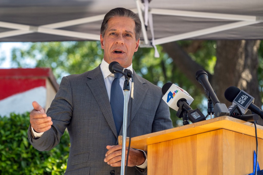 LAUSD superintendent Alberto Carvalho put on paid leave after shocking ...