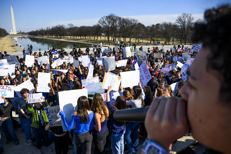 DC students walk out of school and fill the city’s streets to protest ICE