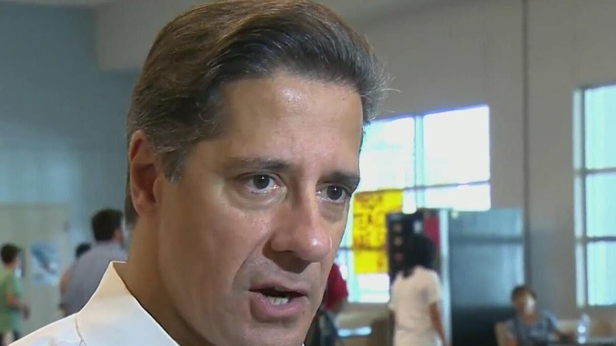 LA school district places superintendent Carvahlo under paid ...