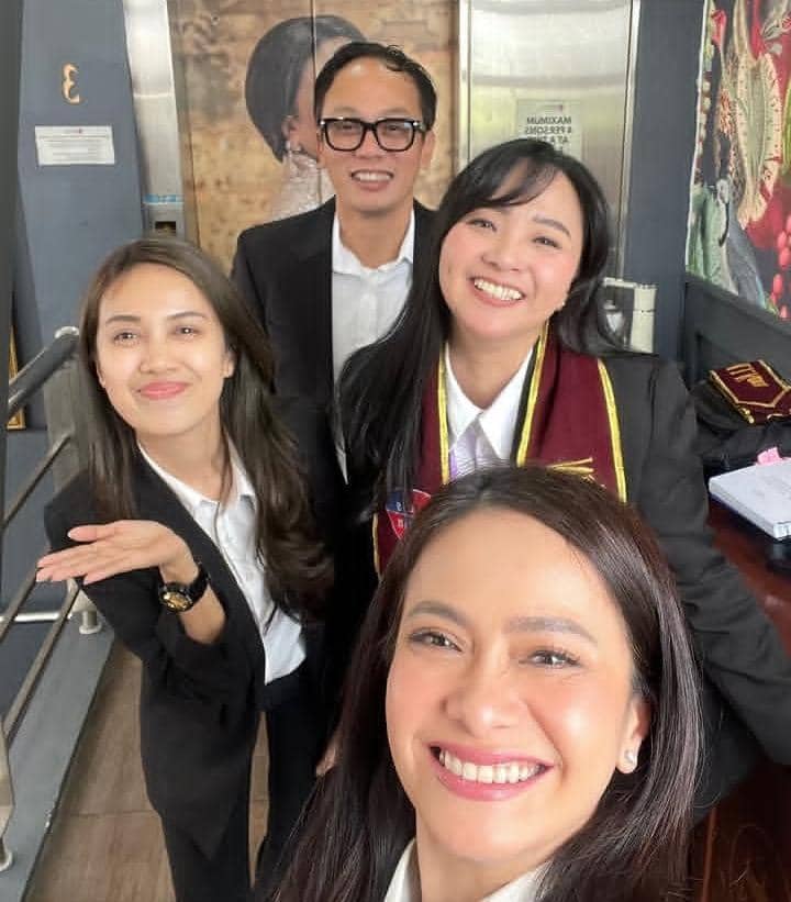 AA1XepAs 9 potret Ersa Mayori lulus tesis, jadi master komunikasi