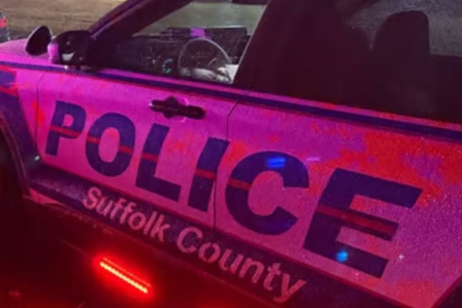 Drunk driver slams into DOT worker on LIE in Holtsville, police say