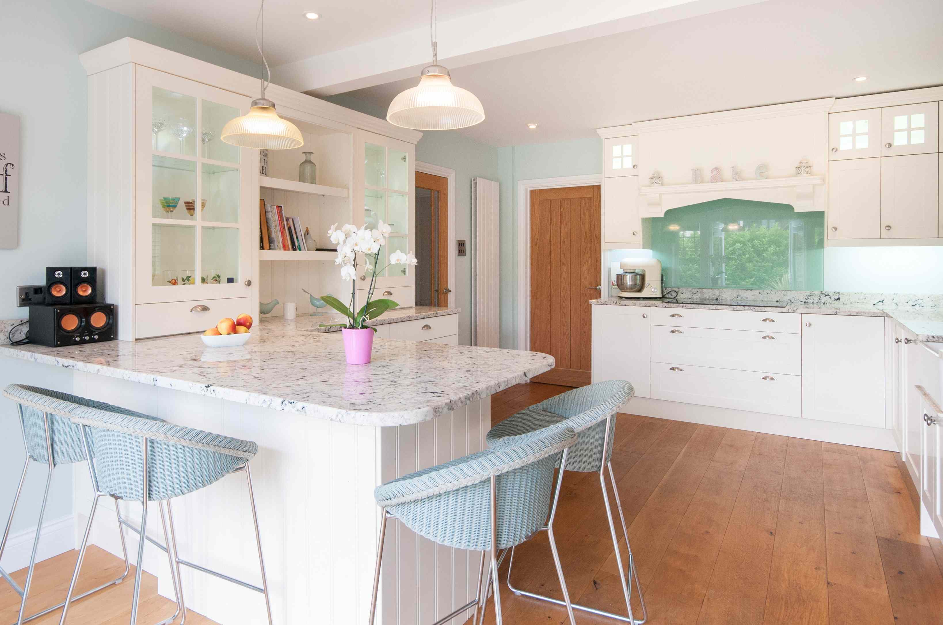 6 kitchen design choices that make cleaning harder, according to pro ...