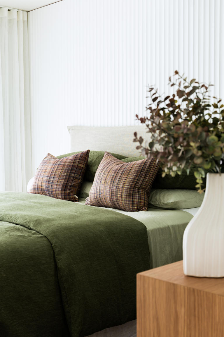 How to align your bedding color to your birth month