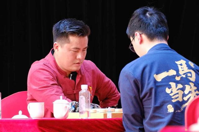 Trung Quốc lần thứ 2 trao suất đặc cách dự siêu giải cờ tướng cho Lại Lý Huynh