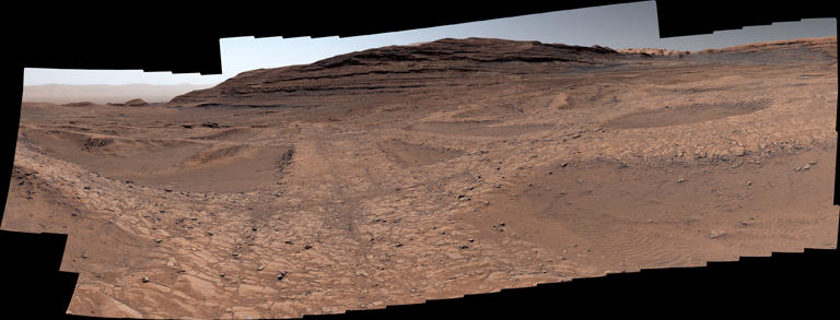 NASA rover exploring strange, haunting structures on Mars