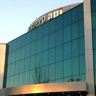 Api, il governo fa scattare il golden power sulla vendita agli azeri ...