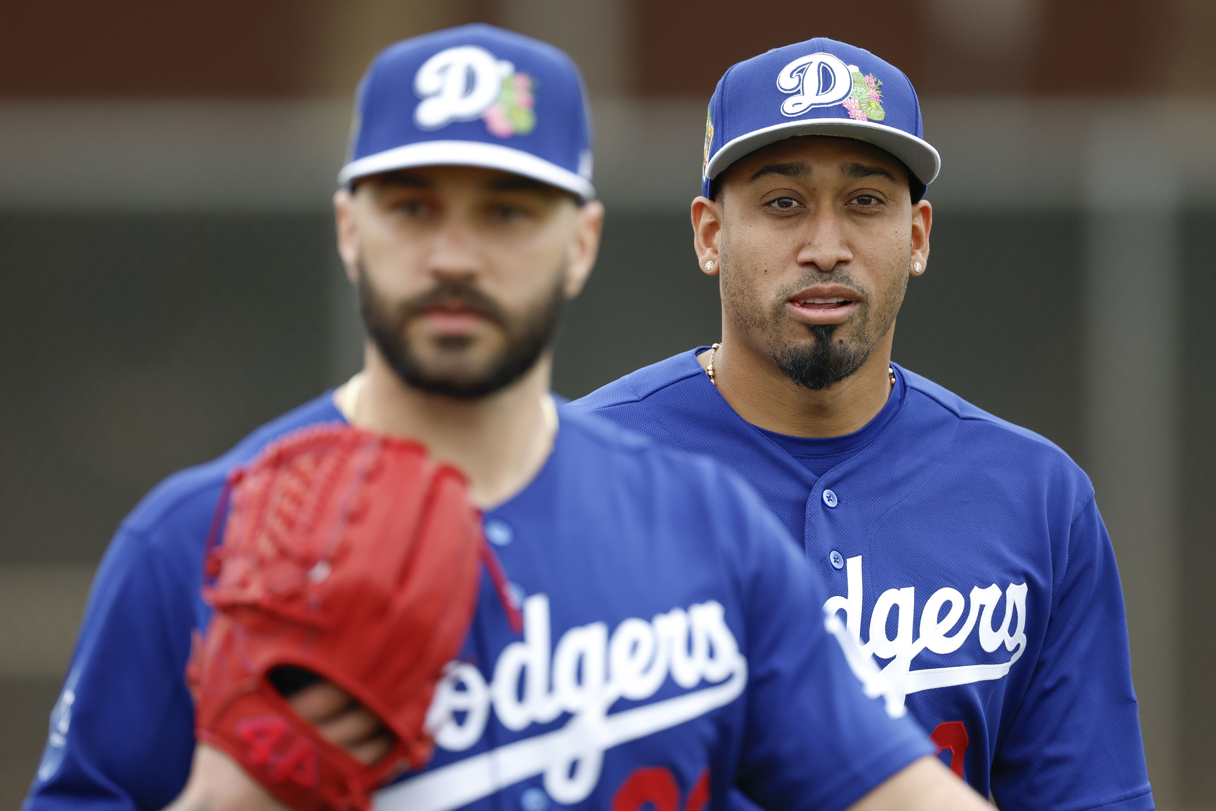 Dodgers vs. Cubs split-squad travel roster