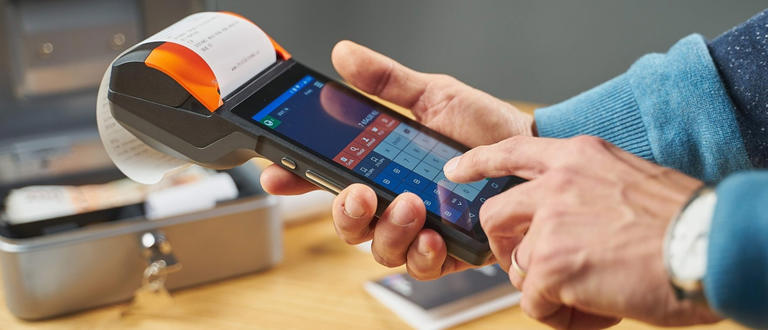Pagamenti Pos, stop alla conservazione delle ricevute: cosa cambia da marzo per il Fisco