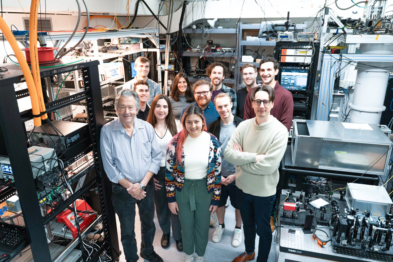 Heavier hydrogen makes silicon T centers shine brighter for quantum ...