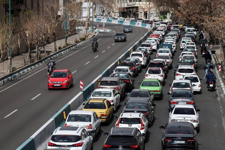 Dân Iran được kêu gọi 'rời thủ đô', dân Israel 'bình thản'