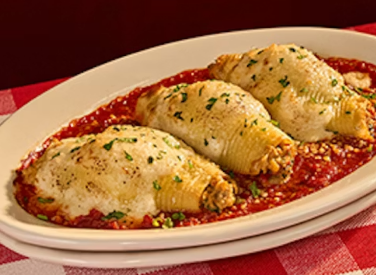 4 chain restaurants with the best stuffed shells, according to chefs