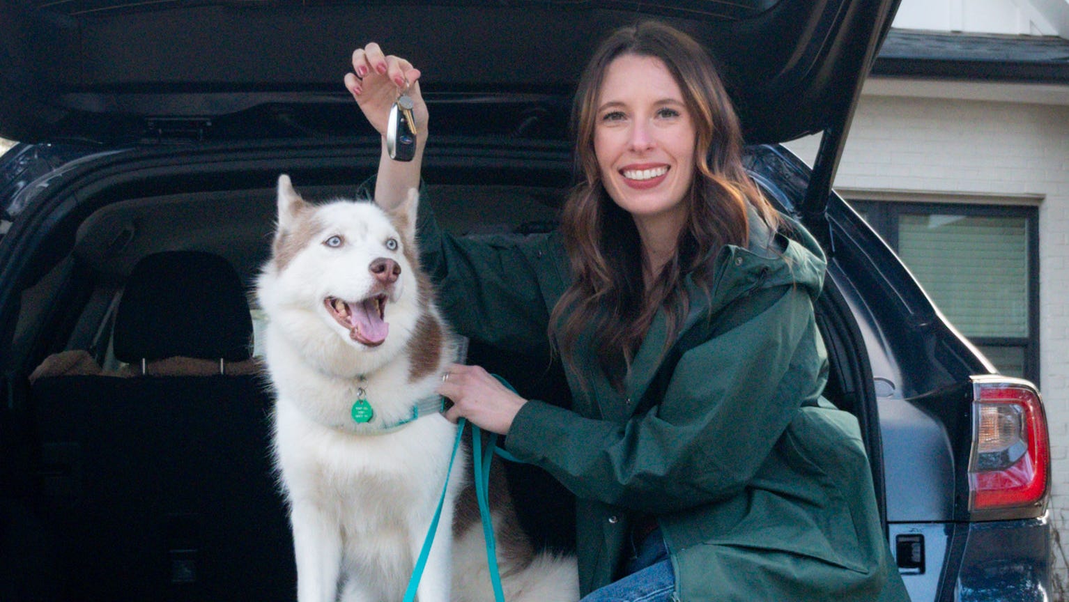 Tips for a safe and fun road trip with your dog