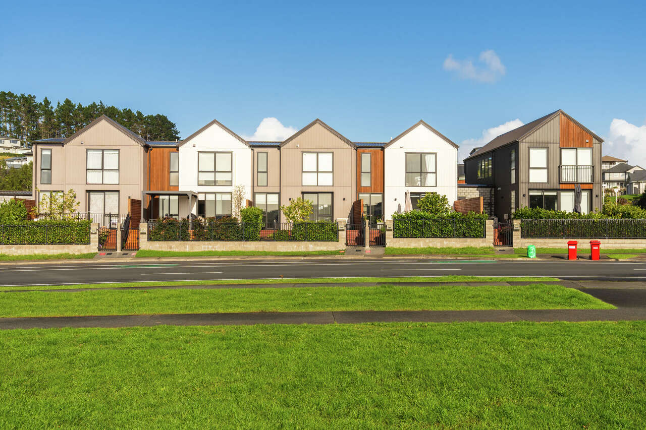 Booming neighborhood snatches attention of developer for 300 townhomes