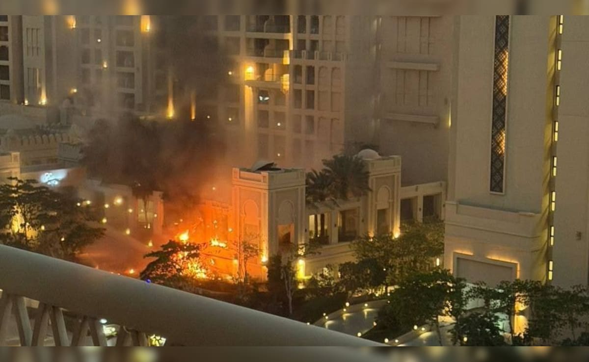 Explosion at the Palm in Dubai, smoke seen rising from building