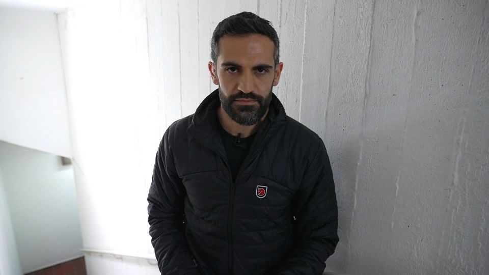 CNN camera shows missiles being intercepted over Tel Aviv as sirens blare<br>