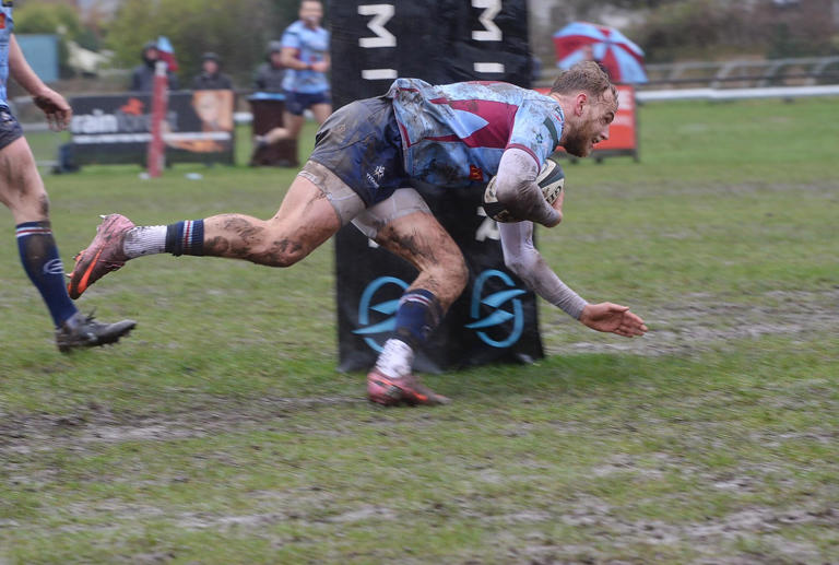 Table-topping Rotherham Titans prevail in the mud as nearest rivals slip up