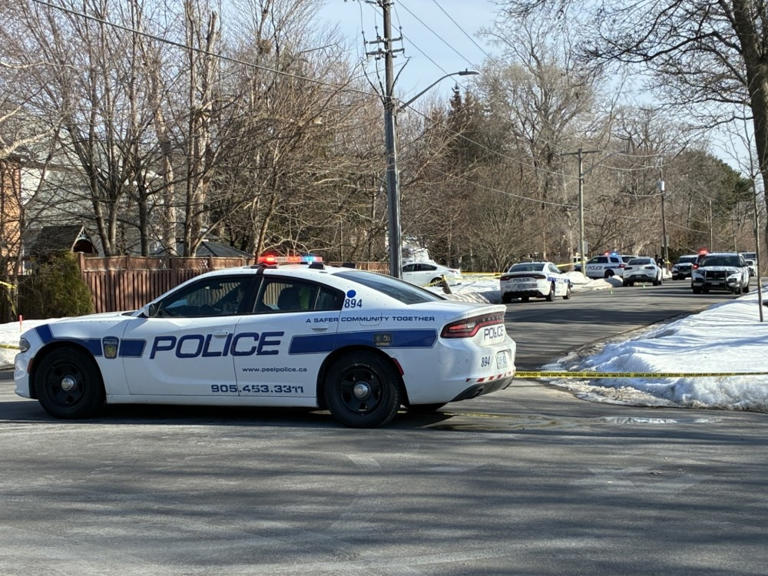 Man shot dead in exchange of gunfire with Peel cops