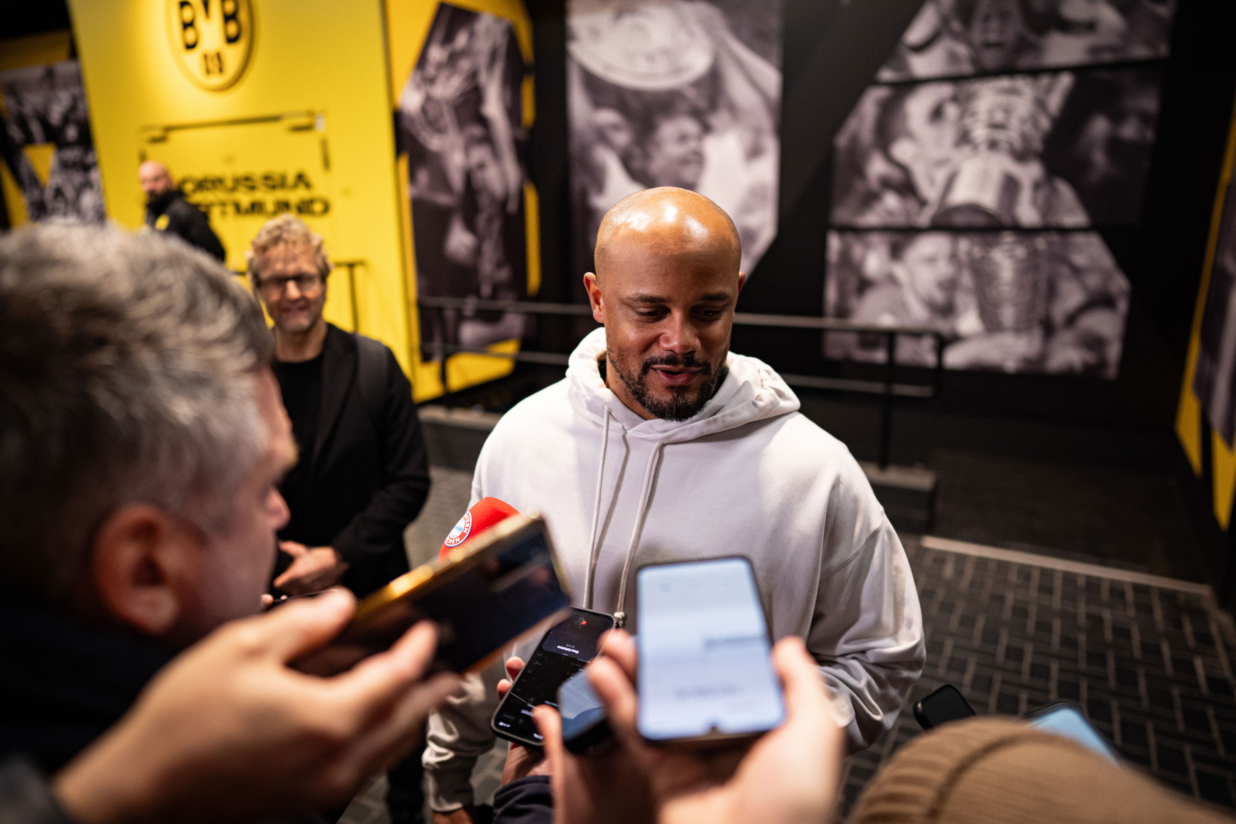 Vincent Kompany shuts down talking of easing off after comfortable Bundesliga lead<br>